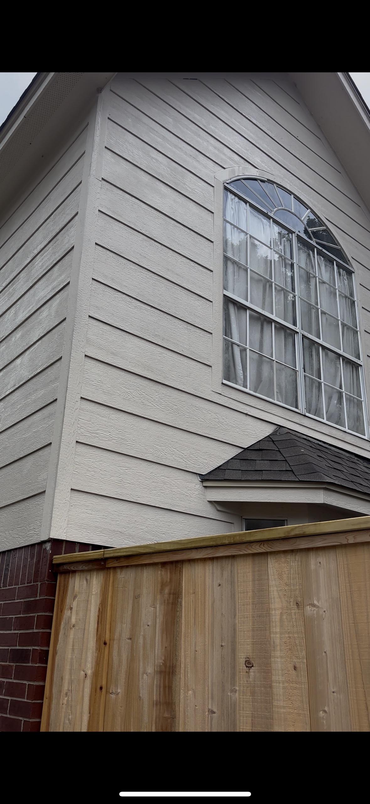 Clean vinyl siding after soft wash